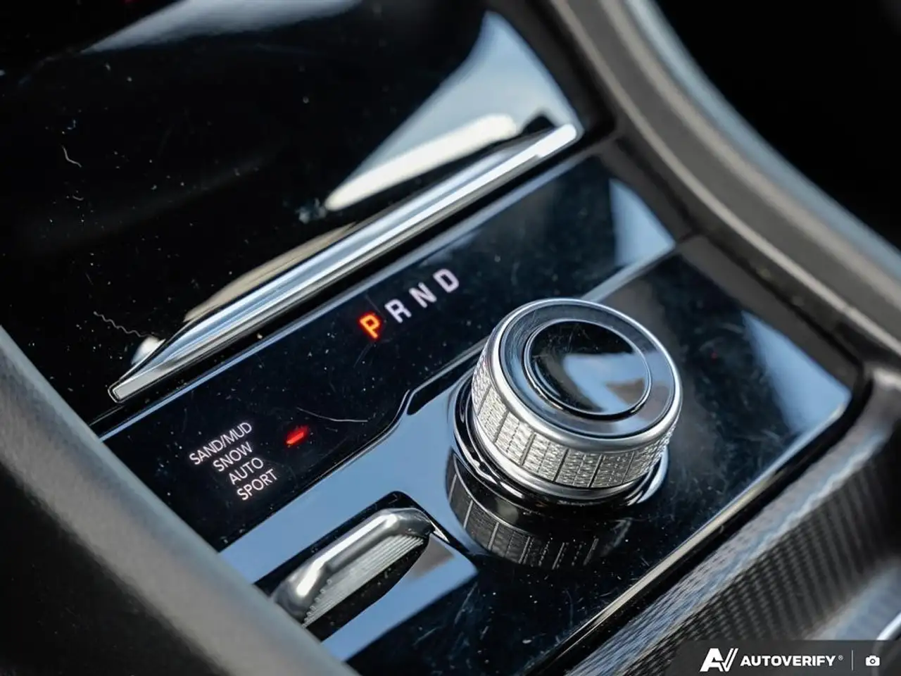Jeep Grand Cherokee - Image 20