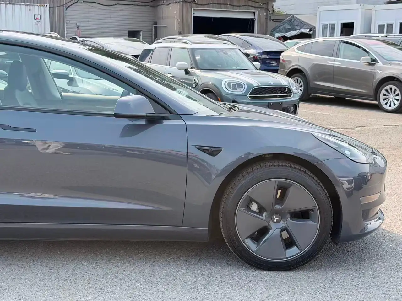 Tesla Model 3 - Image 24