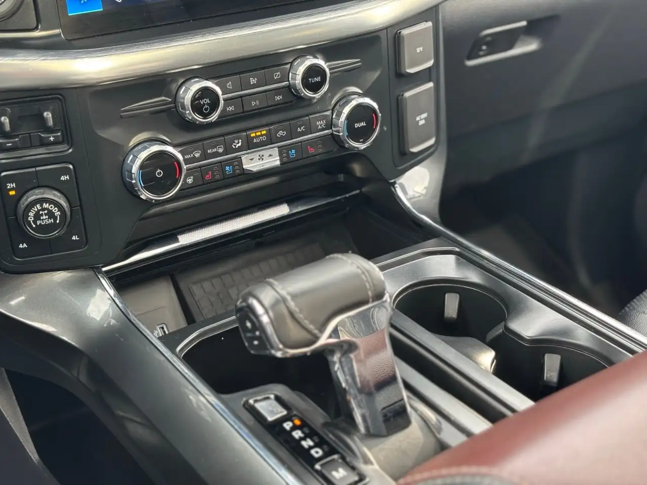 Ford F-150 - Image 18