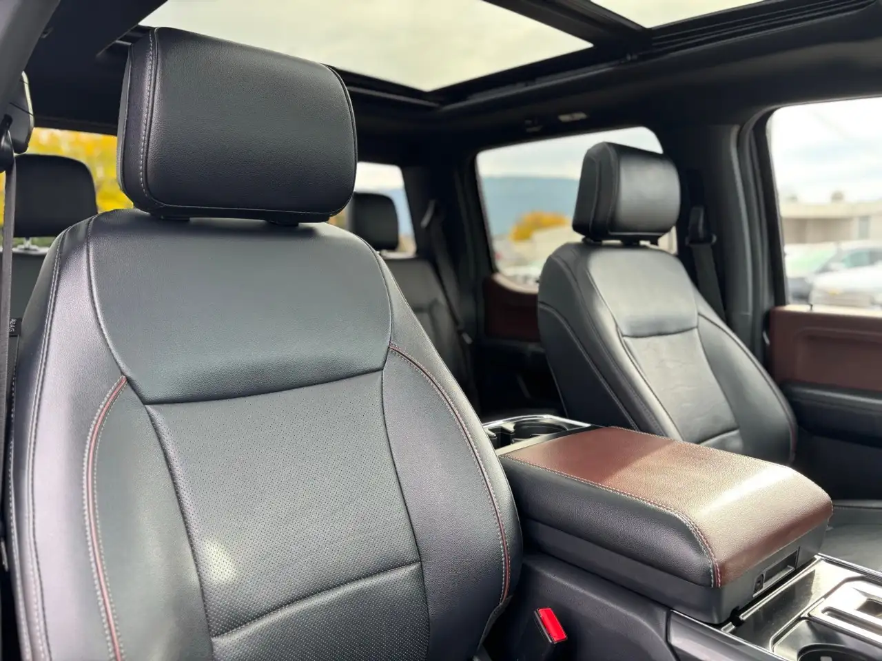 Ford F-150 - Image 22