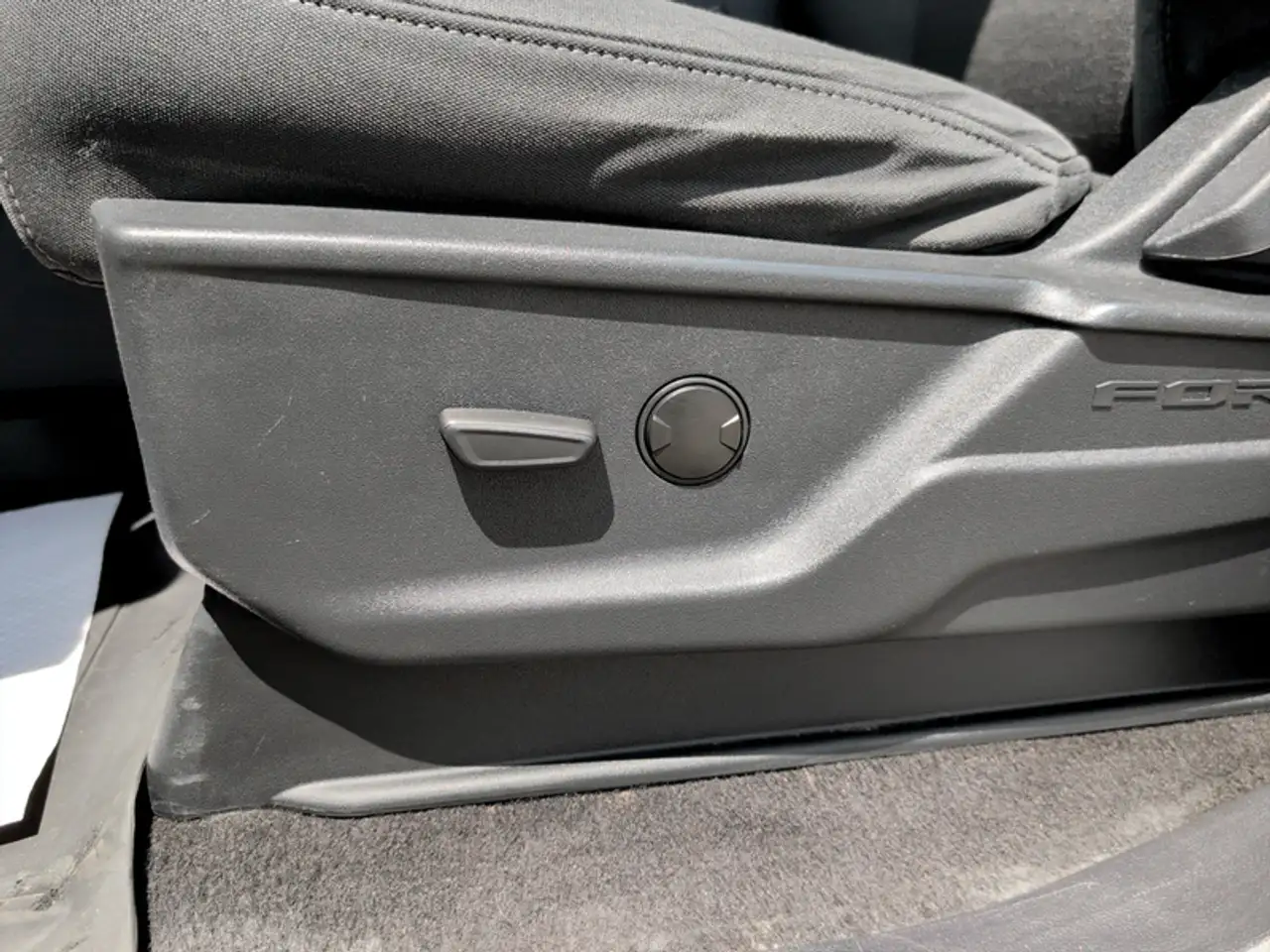 Ford F-150 - Image 13