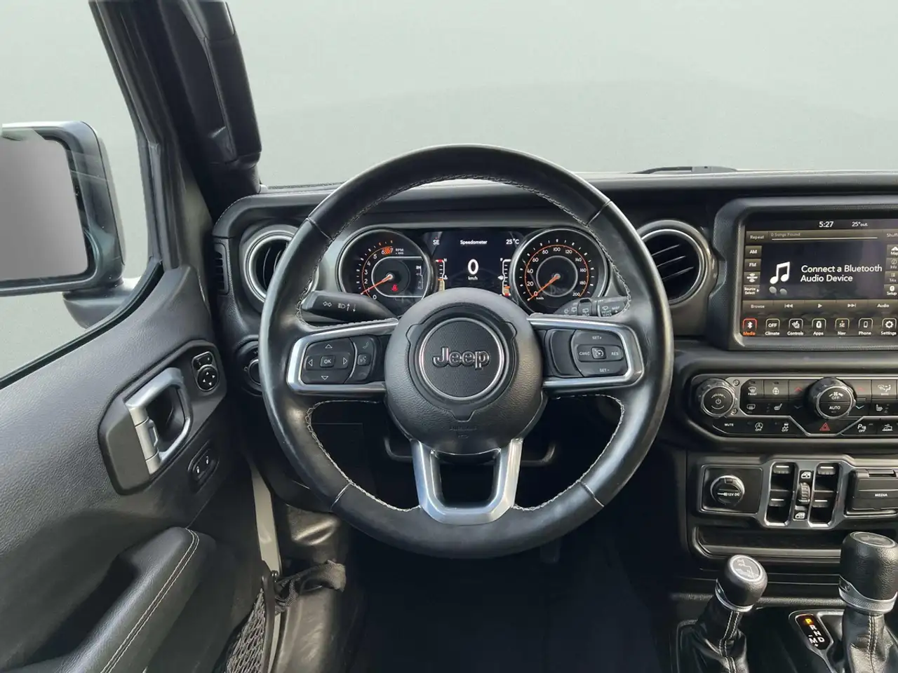 Jeep Wrangler - Image 8