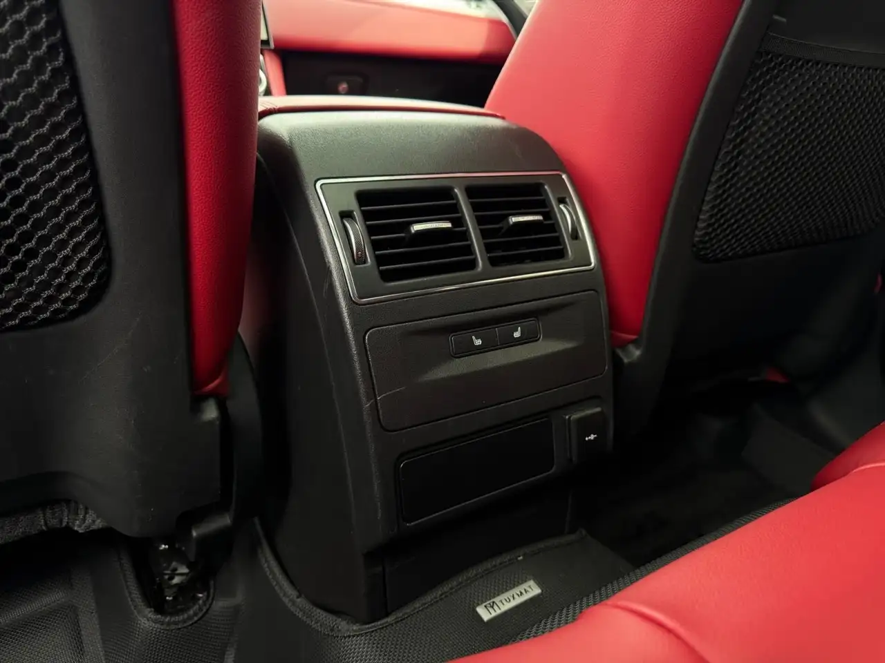 Jaguar F-Pace - Image 21