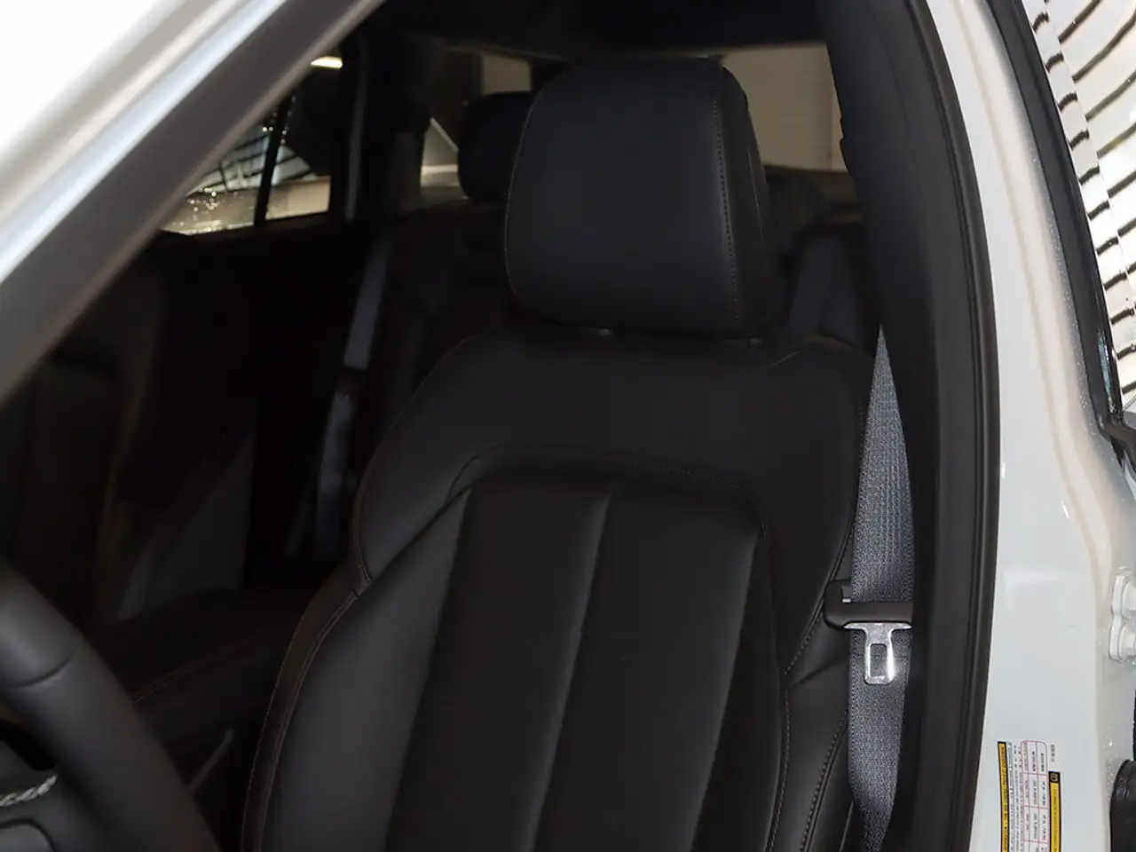 Jeep Cherokee - Image 7