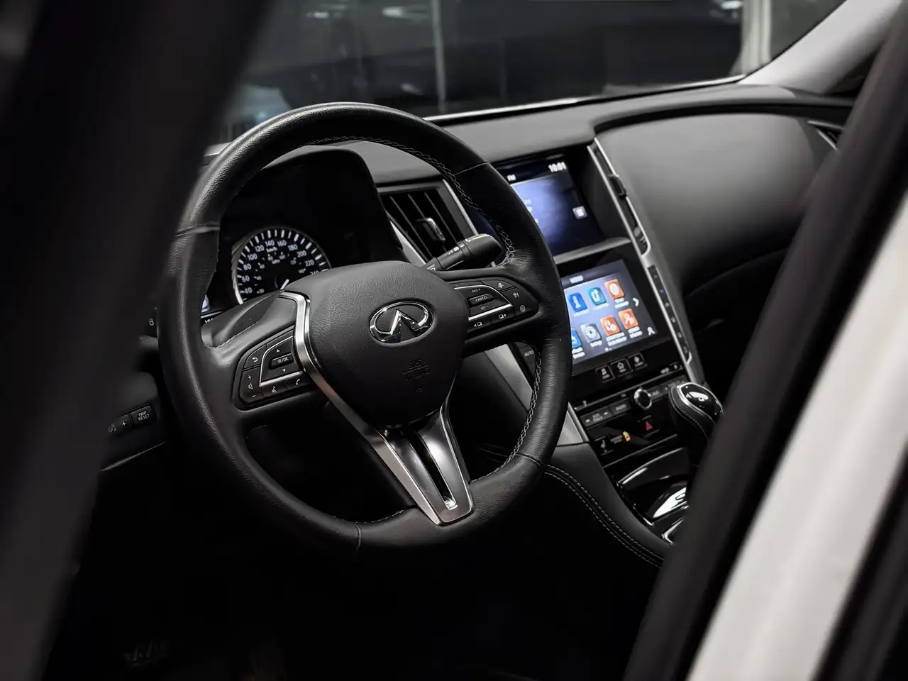 Infiniti Q50 - Image 11