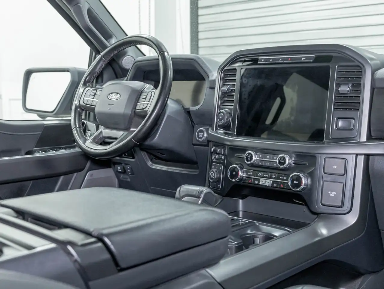Ford F-150 - Image 29