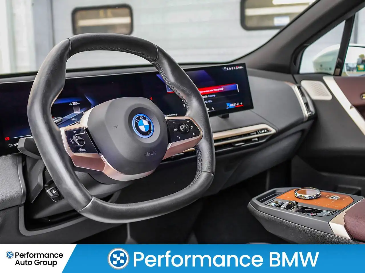 BMW iX - Image 11