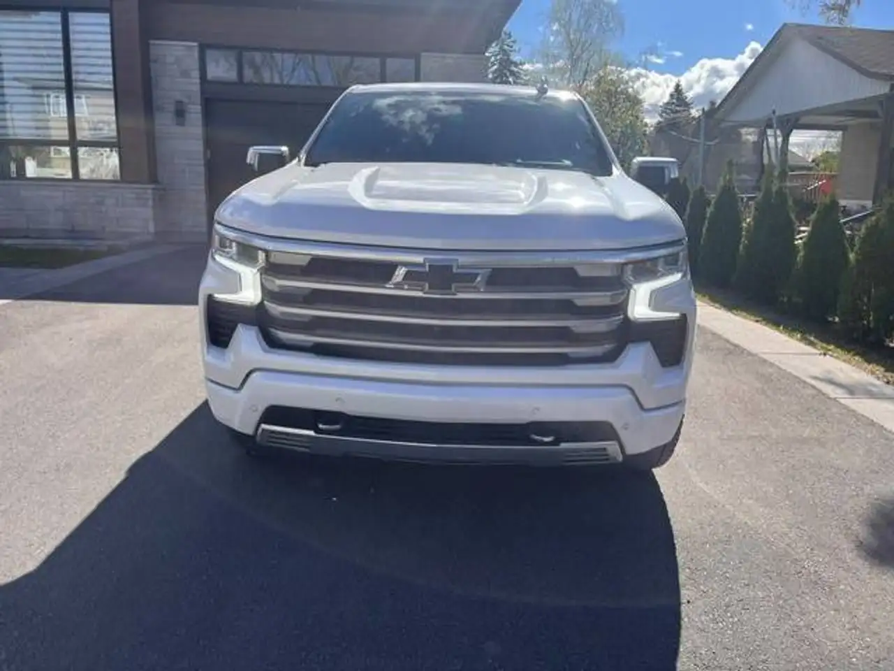 Chevrolet Silverado 1500 - Image 2