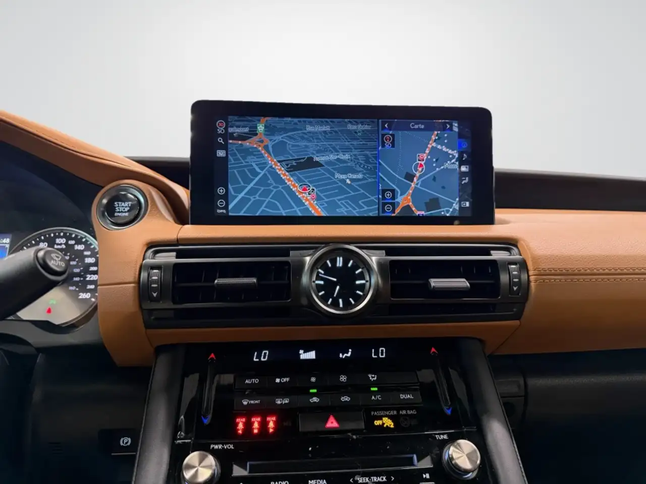 Lexus IS - Image 15