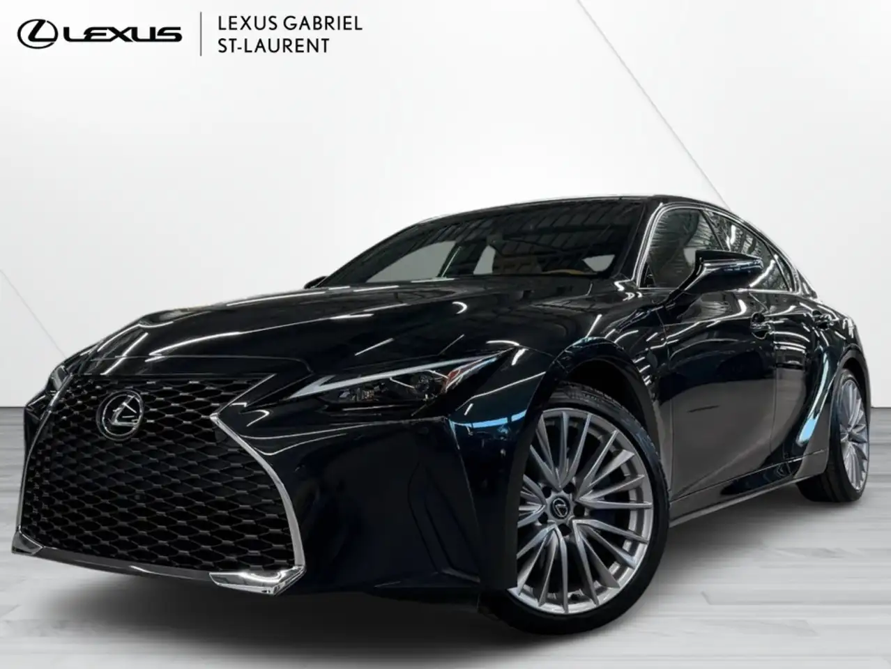Lexus IS - Image 1