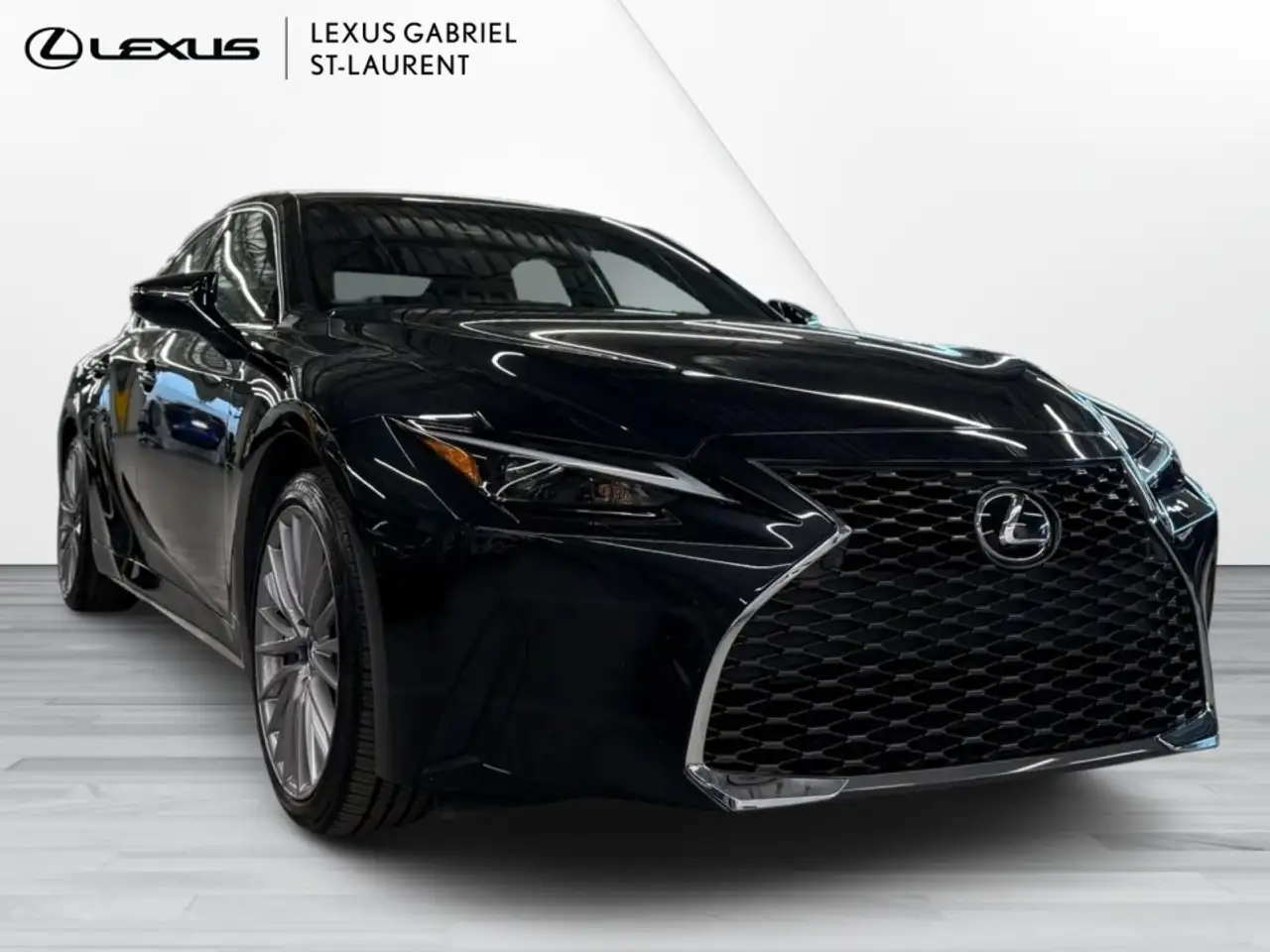 Lexus IS - Image 2