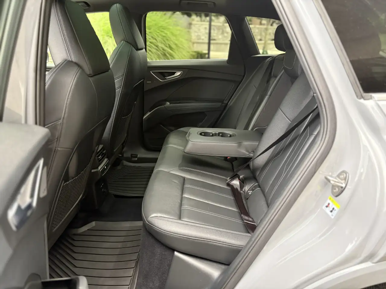 Audi Q4 e-tron - Image 10