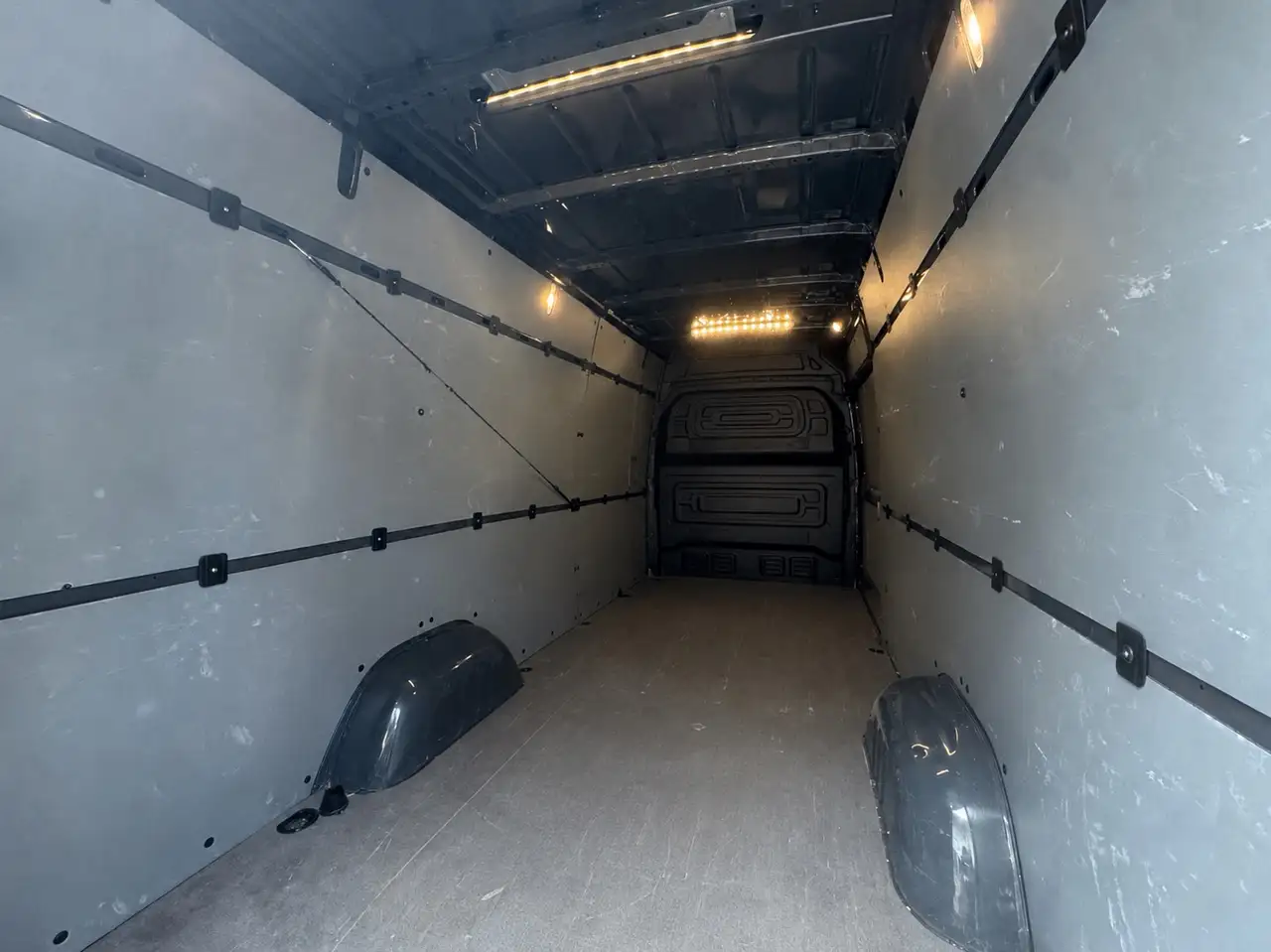 Mercedes-Benz Sprinter - Image 6
