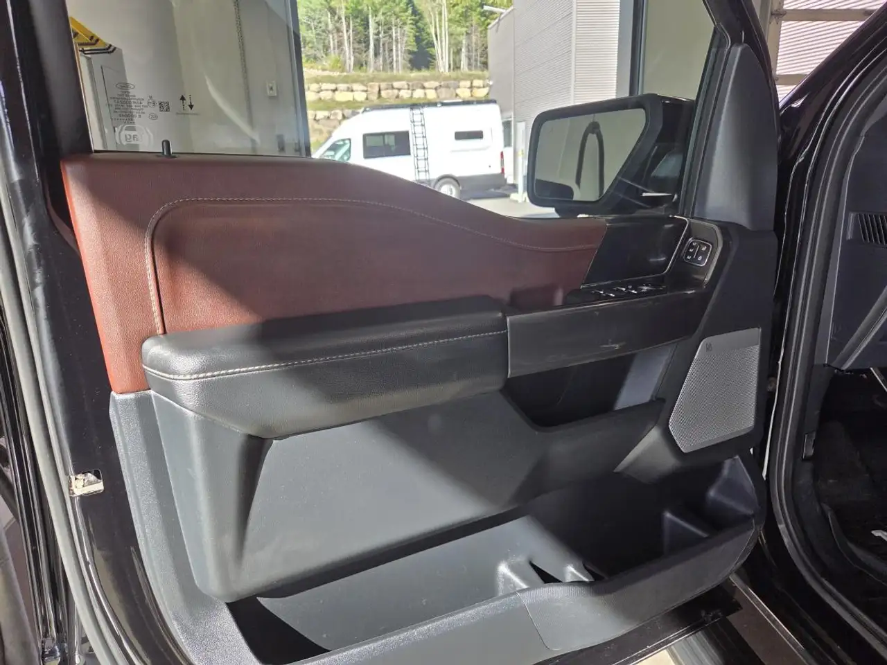 Ford F-150 - Image 13