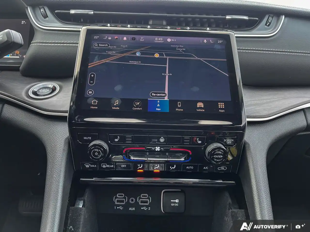 Jeep Grand Cherokee - Image 19