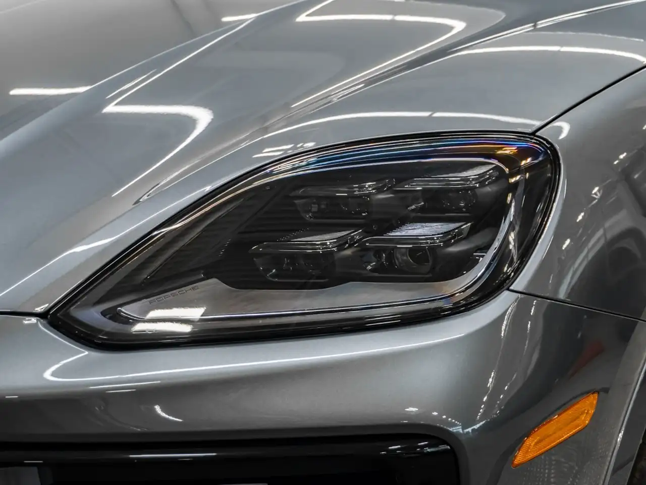 Porsche Cayenne - Image 13