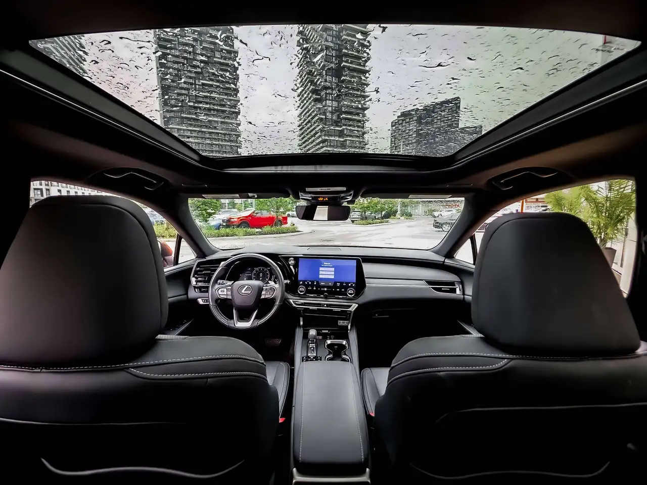 Lexus RX - Image 14
