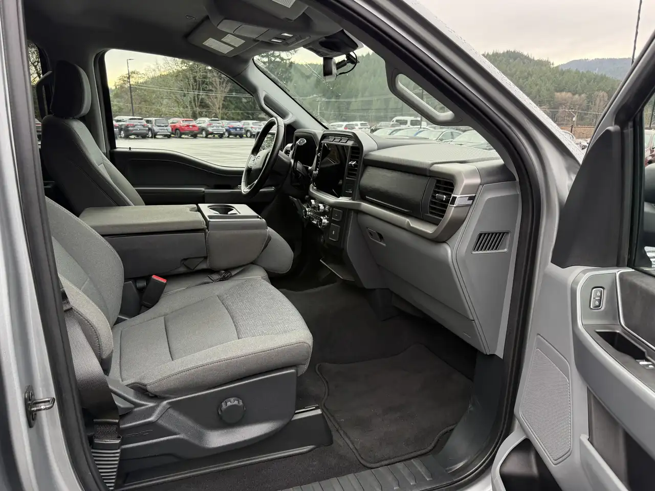 Ford F-150 - Image 22