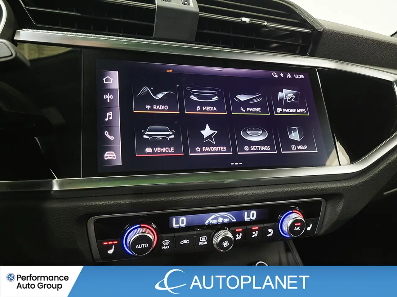 Audi Q3 - Image 30
