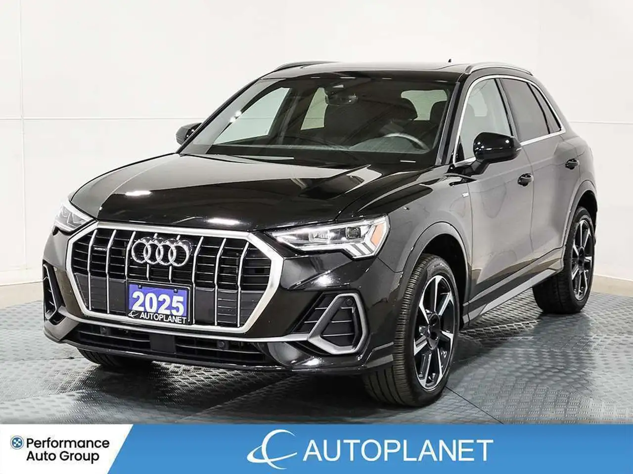 Audi Q3 - Image 1