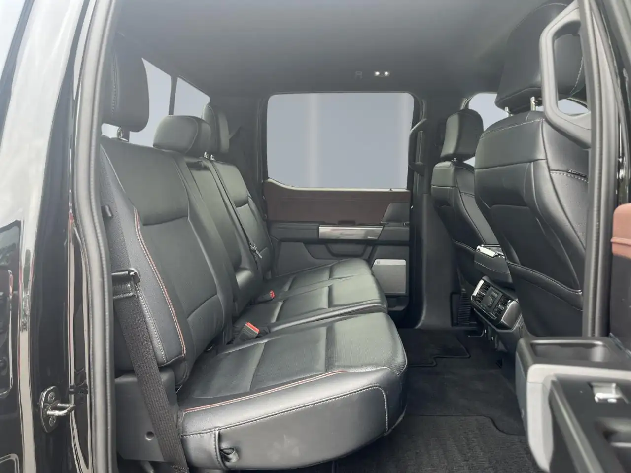 Ford F-150 - Image 22
