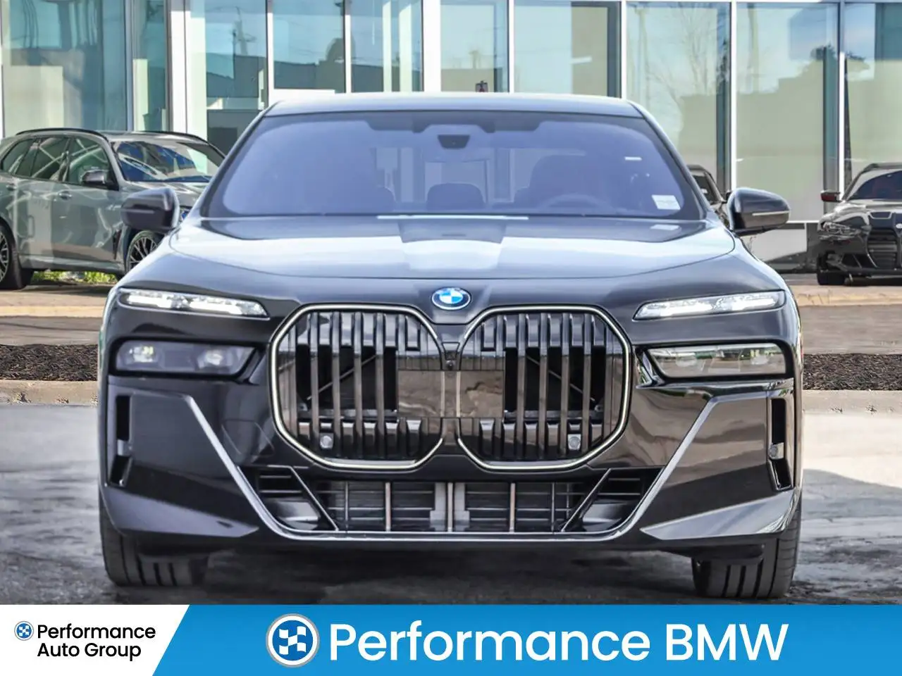 BMW 7 Series - Image 4