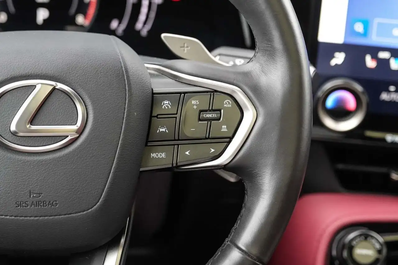 Lexus NX - Image 26