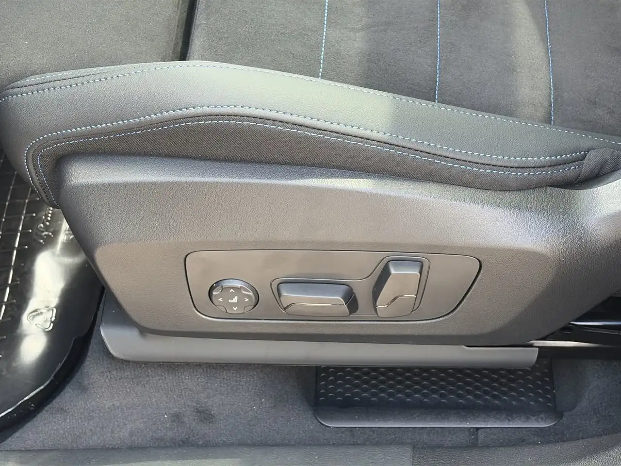 BMW X1 - Image 20