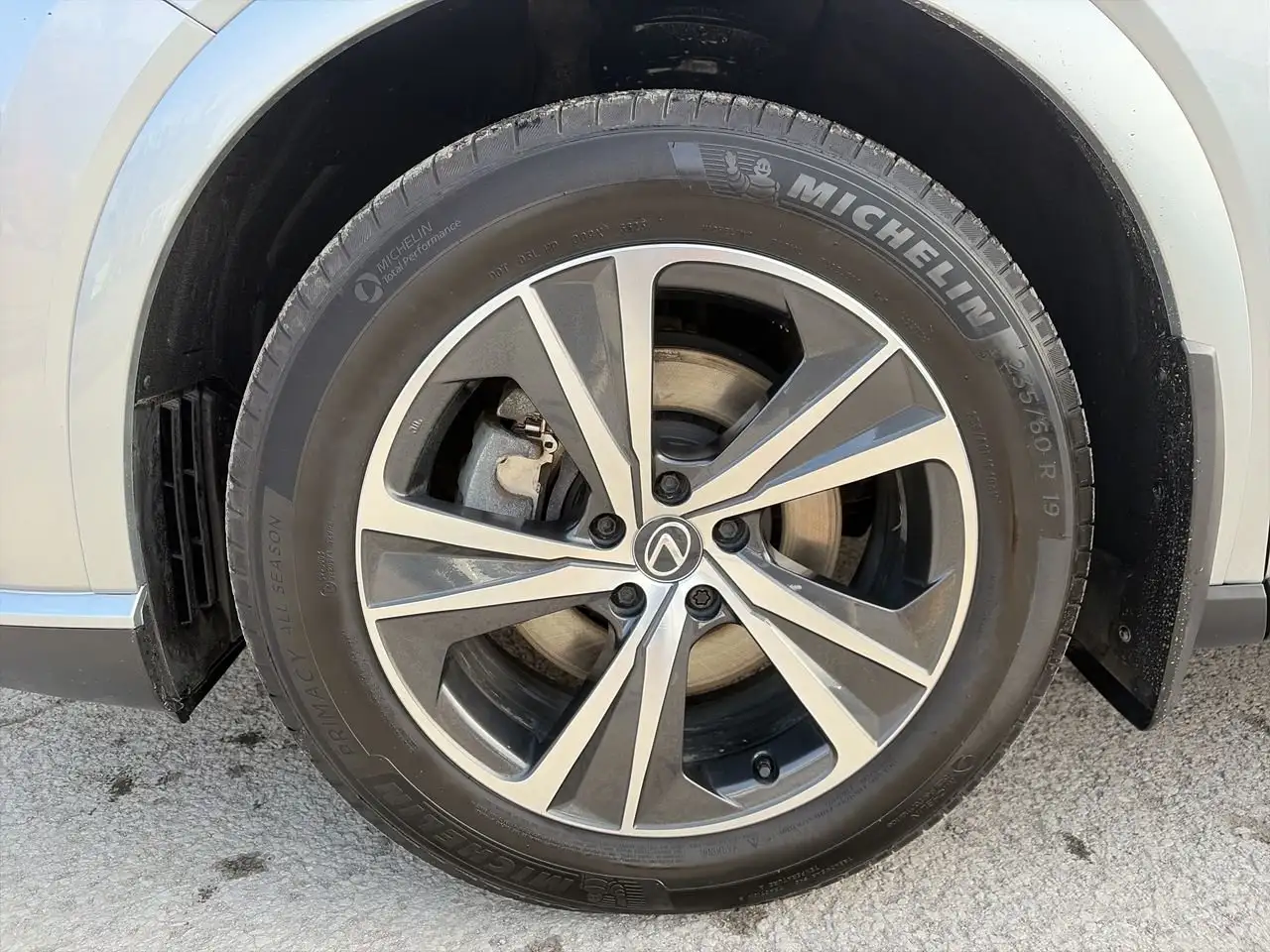 Lexus RX 350 - Image 18