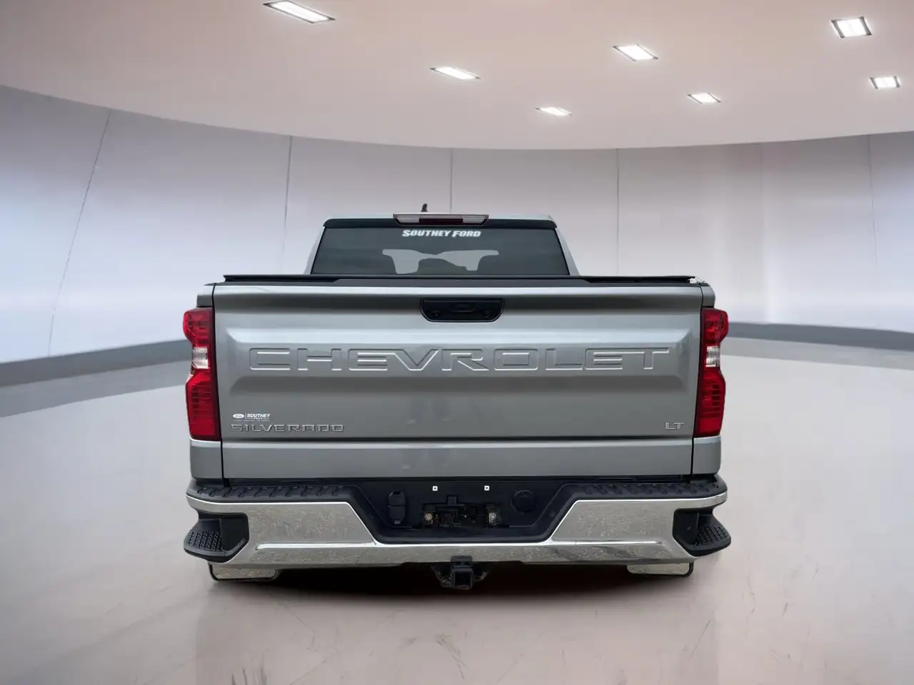 Chevrolet Silverado 1500 - Image 7