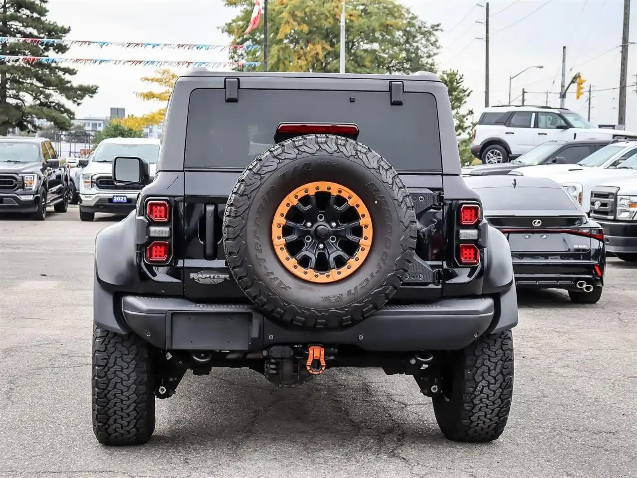 Ford Bronco - Image 5