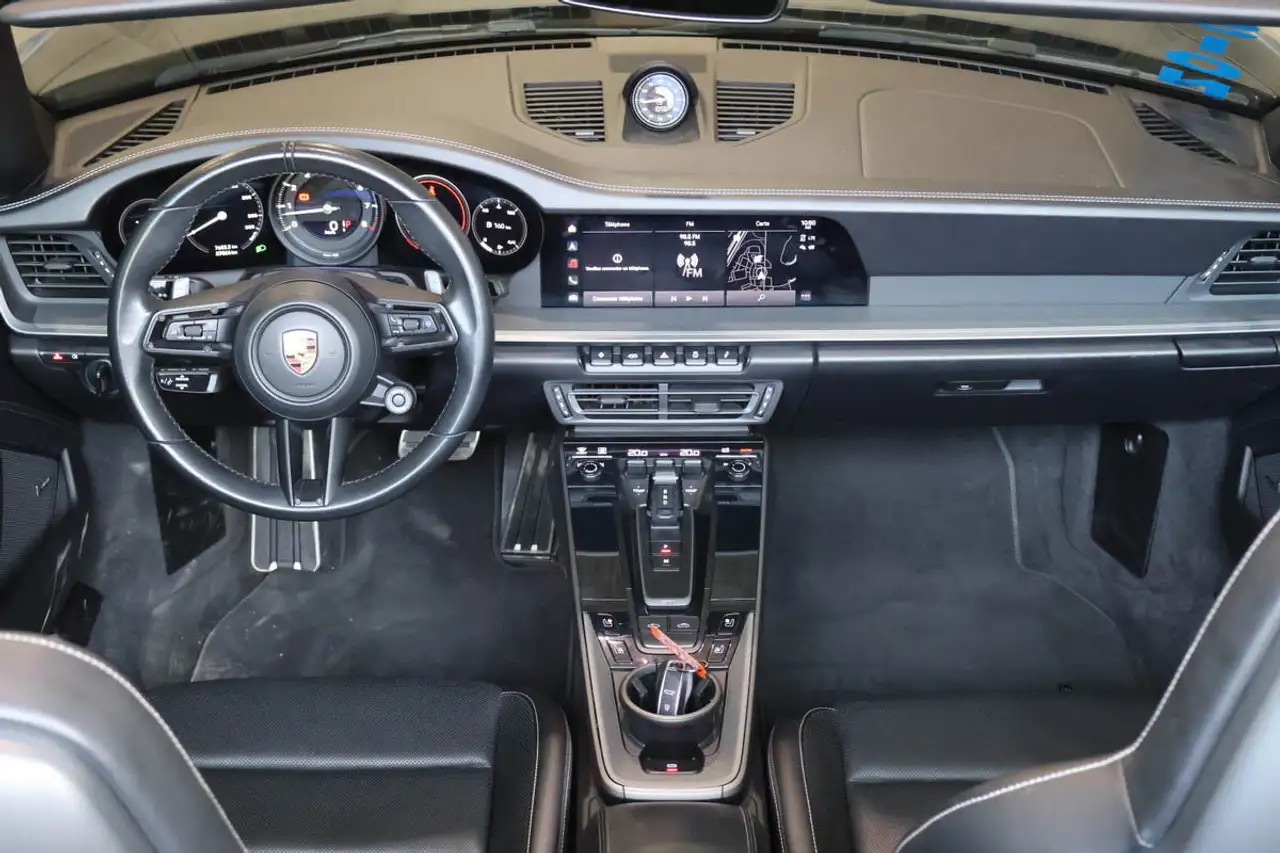 Porsche 911 - Image 14