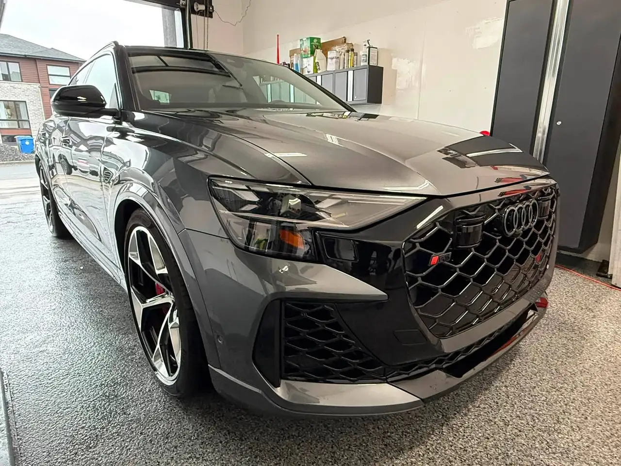 Audi RS Q8 - Image 3