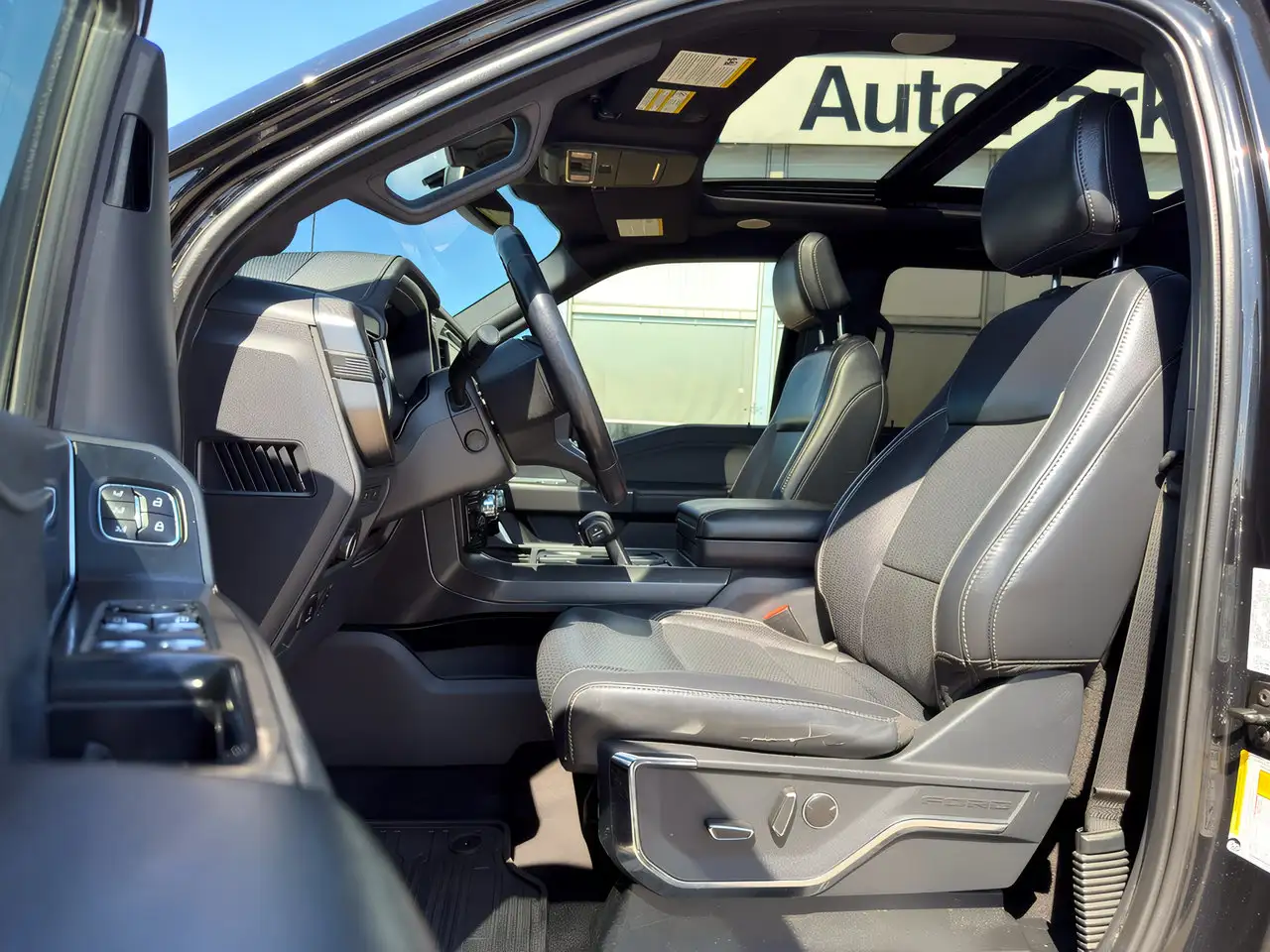 Ford F-150 - Image 21