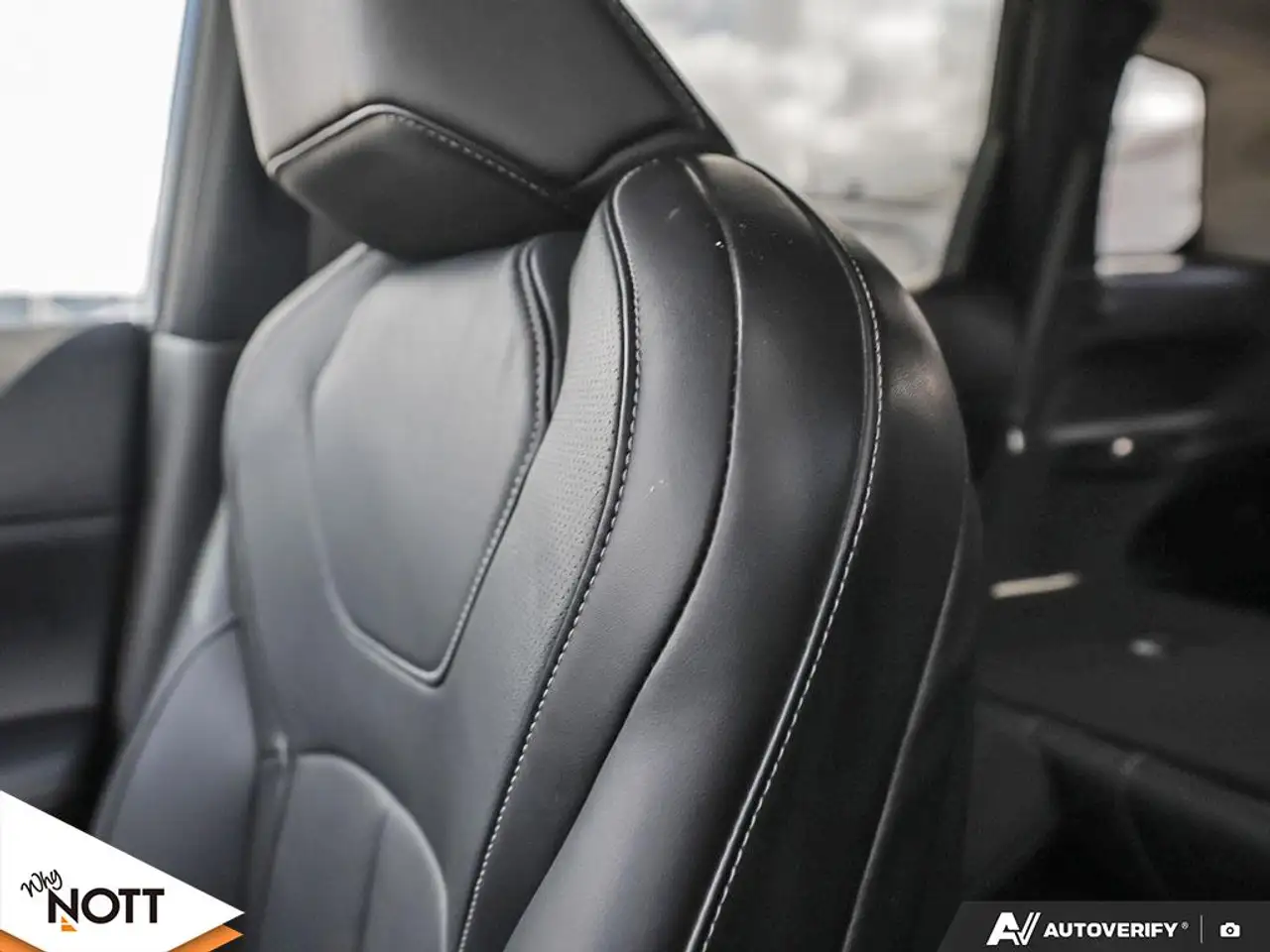 Infiniti QX60 - Image 23