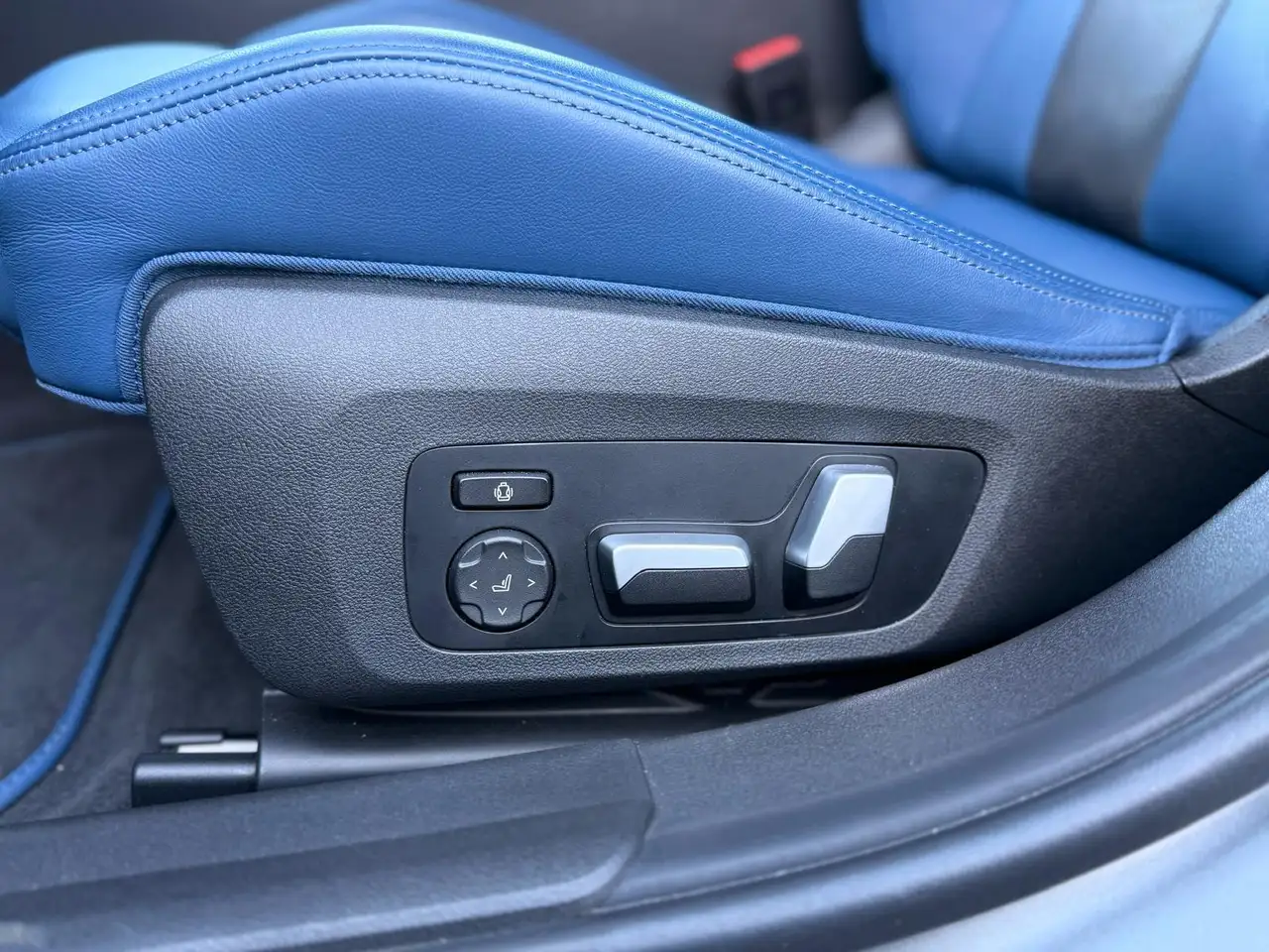 BMW M3 - Image 12