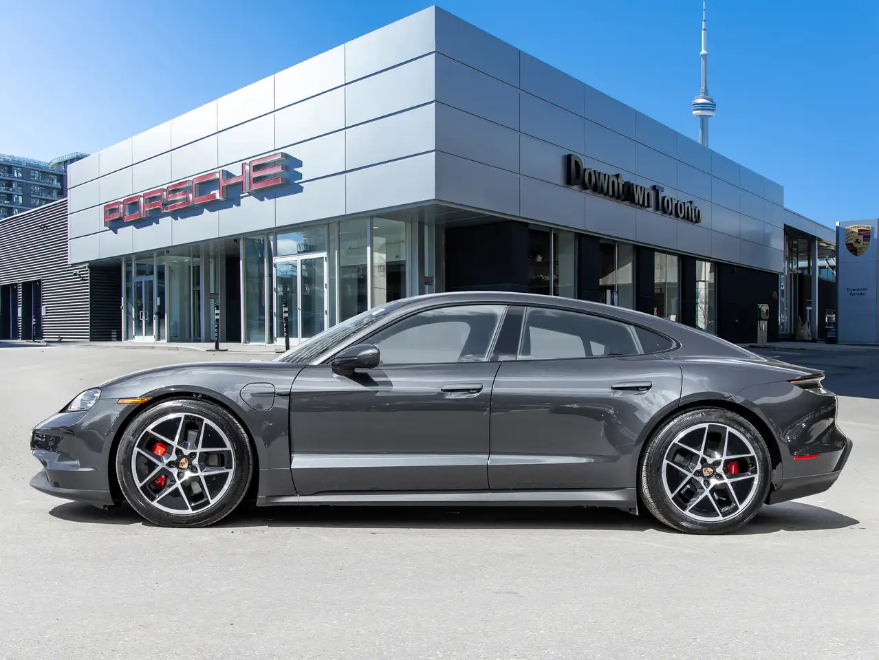 Porsche Taycan - Image 2