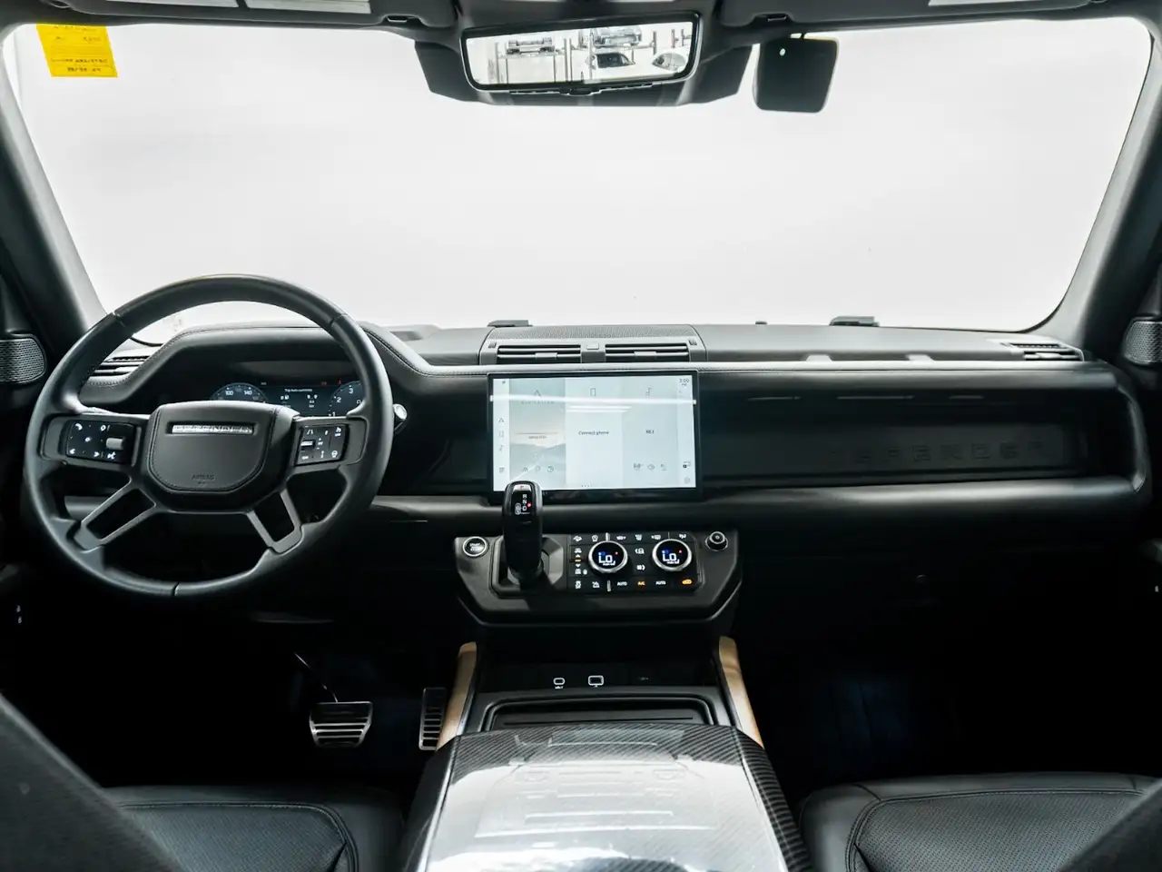 Land Rover Defender - Image 34