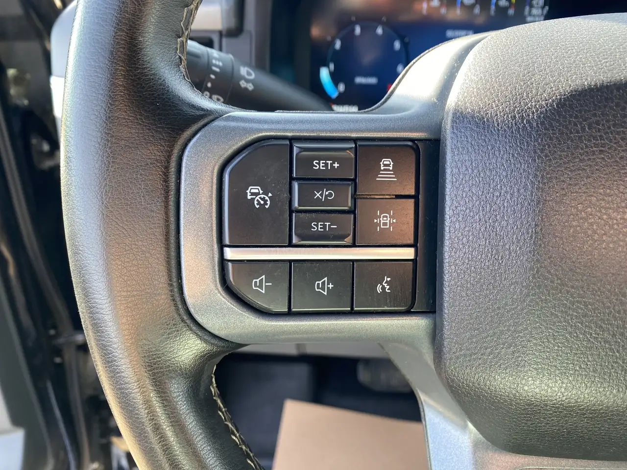 Ford F-150 - Image 11