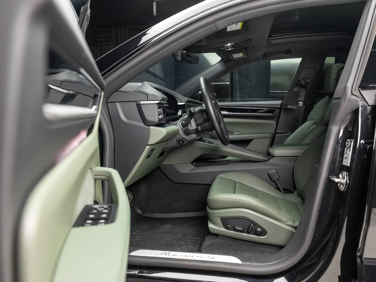 Porsche Macan - Image 10
