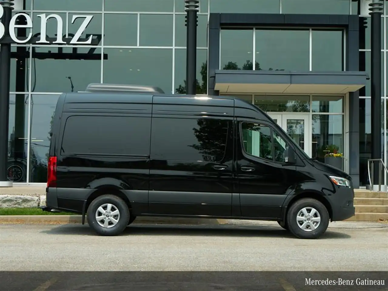 Mercedes-Benz Sprinter - Image 3