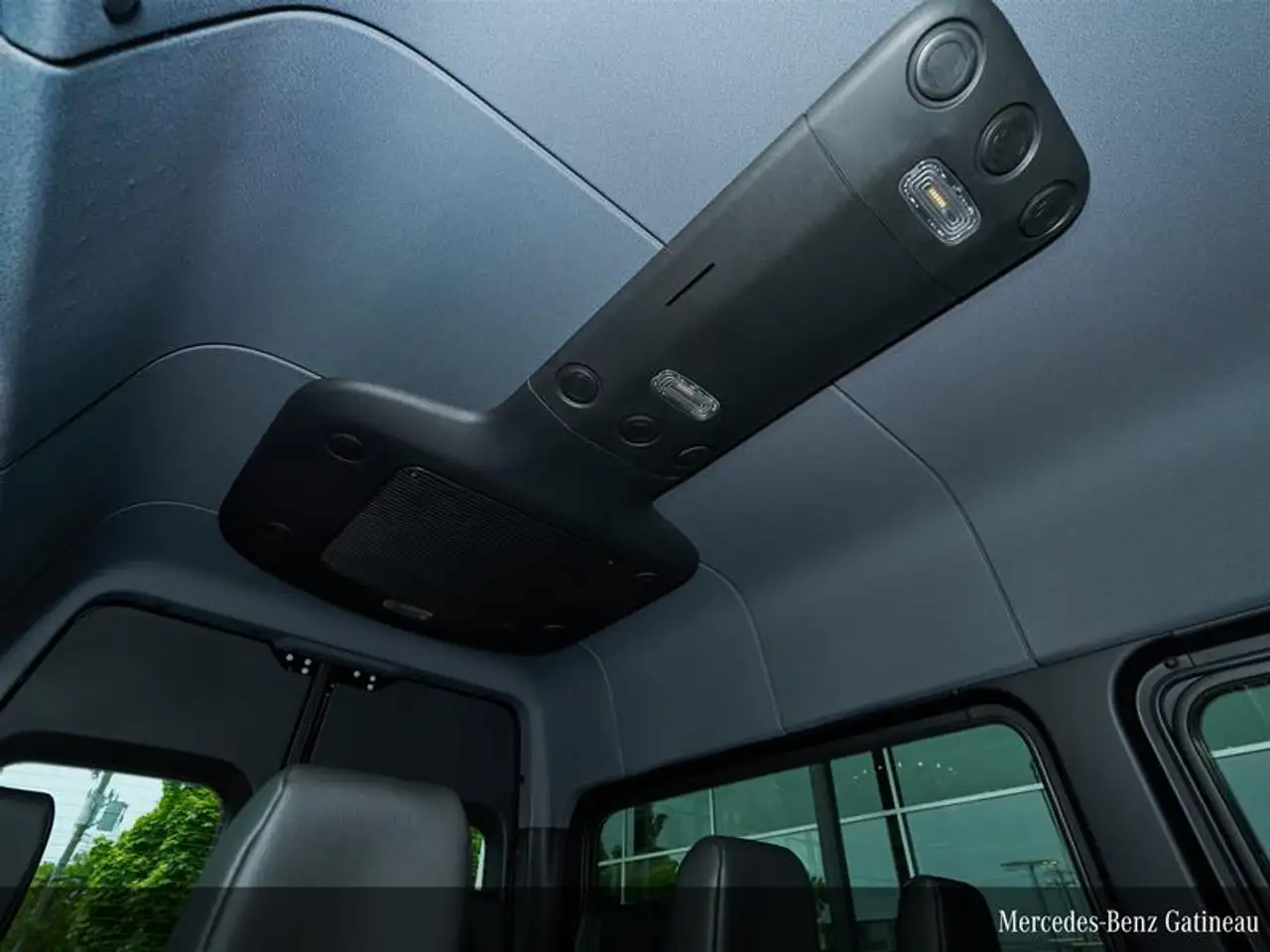Mercedes-Benz Sprinter - Image 39