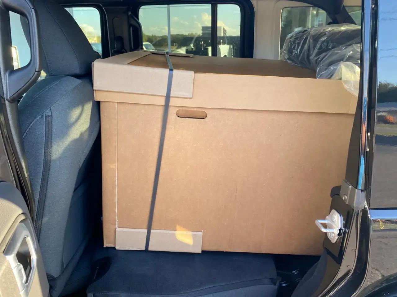 Jeep Wrangler - Image 18