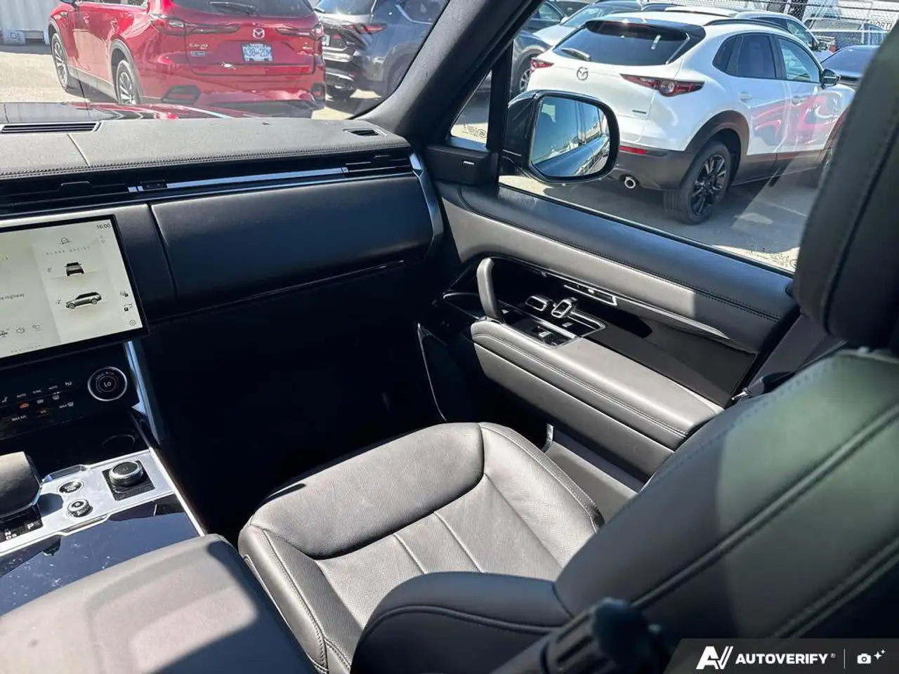 Land Rover Range Rover - Image 25