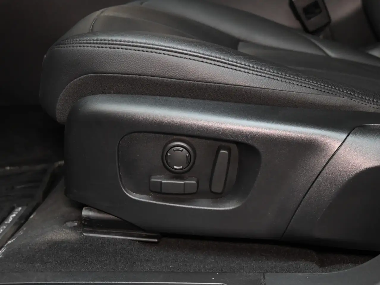 Land Rover Range Rover Evoque - Image 20