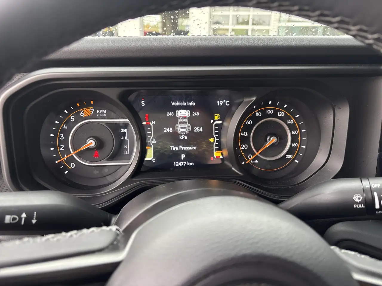 Jeep Wrangler - Image 15