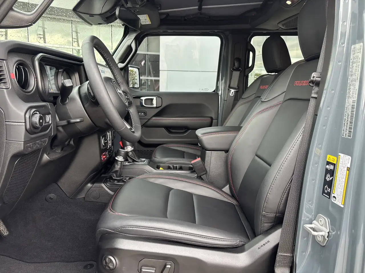 Jeep Wrangler - Image 12