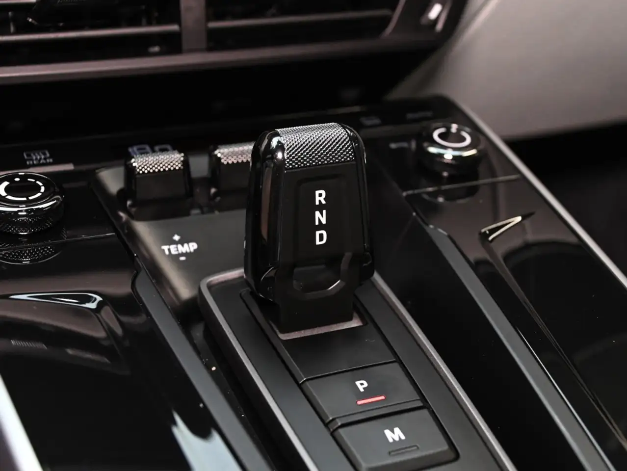 Porsche 911 - Image 29