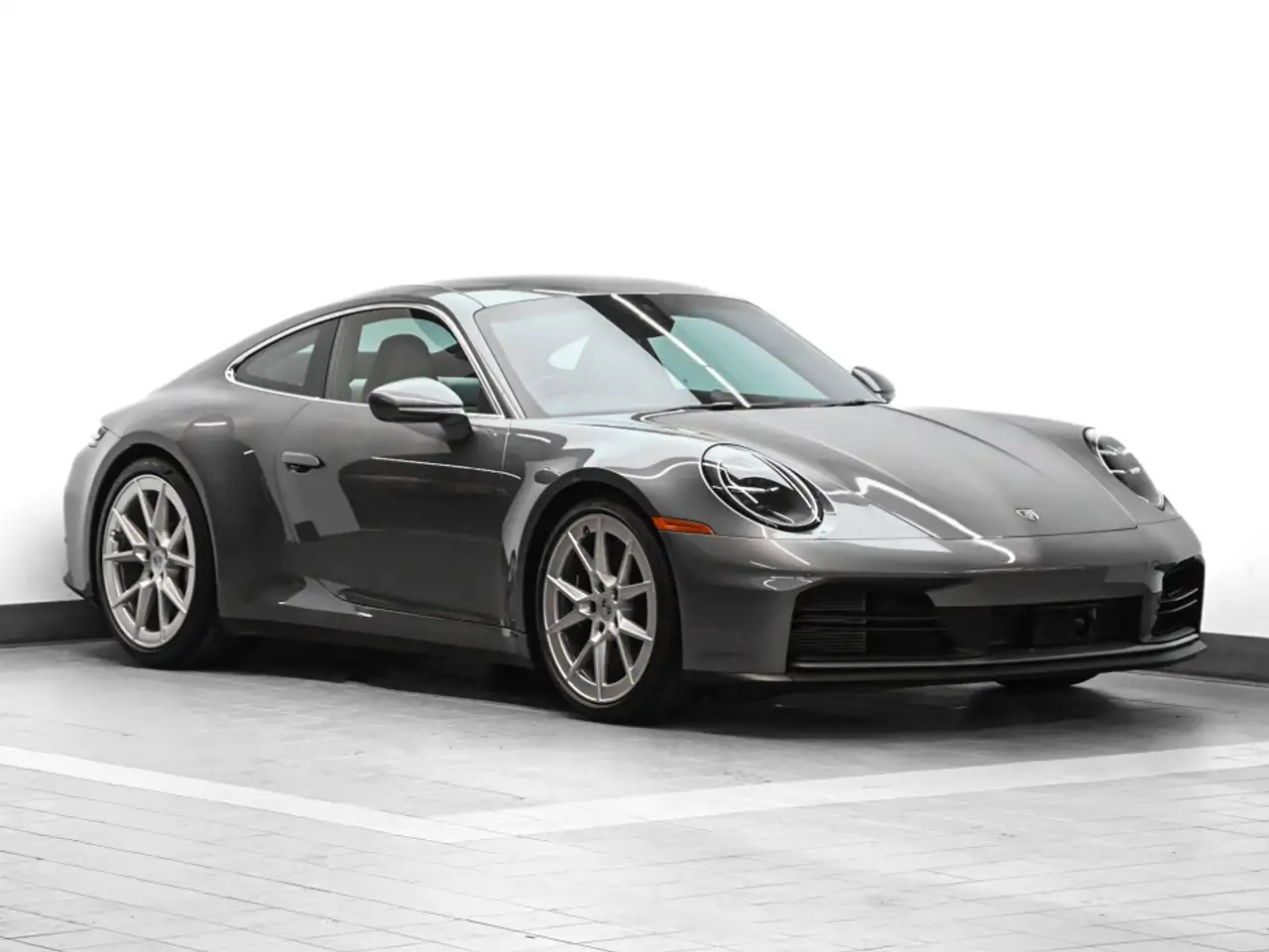 Porsche 911 - Image 5