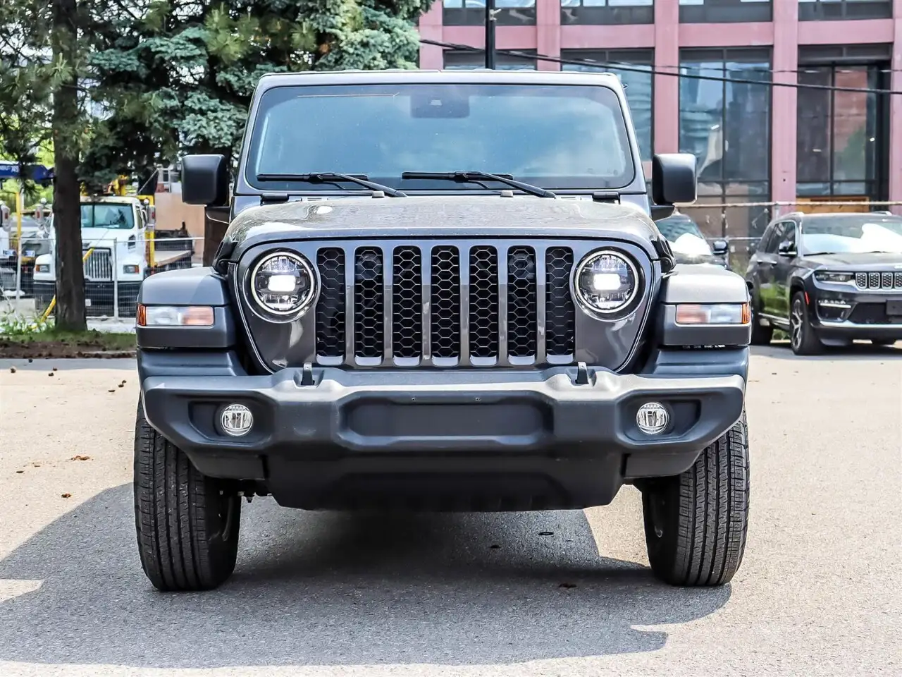 Jeep Wrangler - Image 2